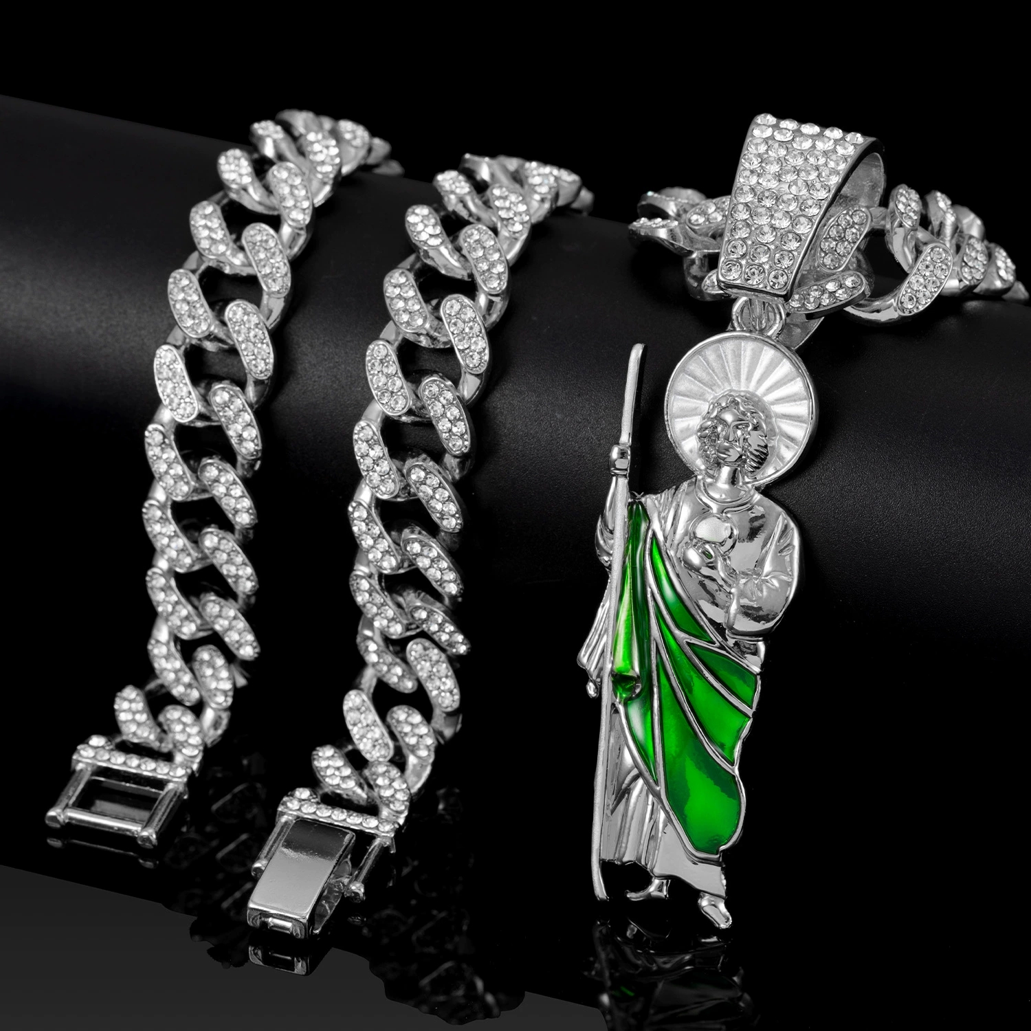 Classic Cuban Link Necklace: Exquisite Craftsmanship Tight Chain Links Suitable for Any Occasion