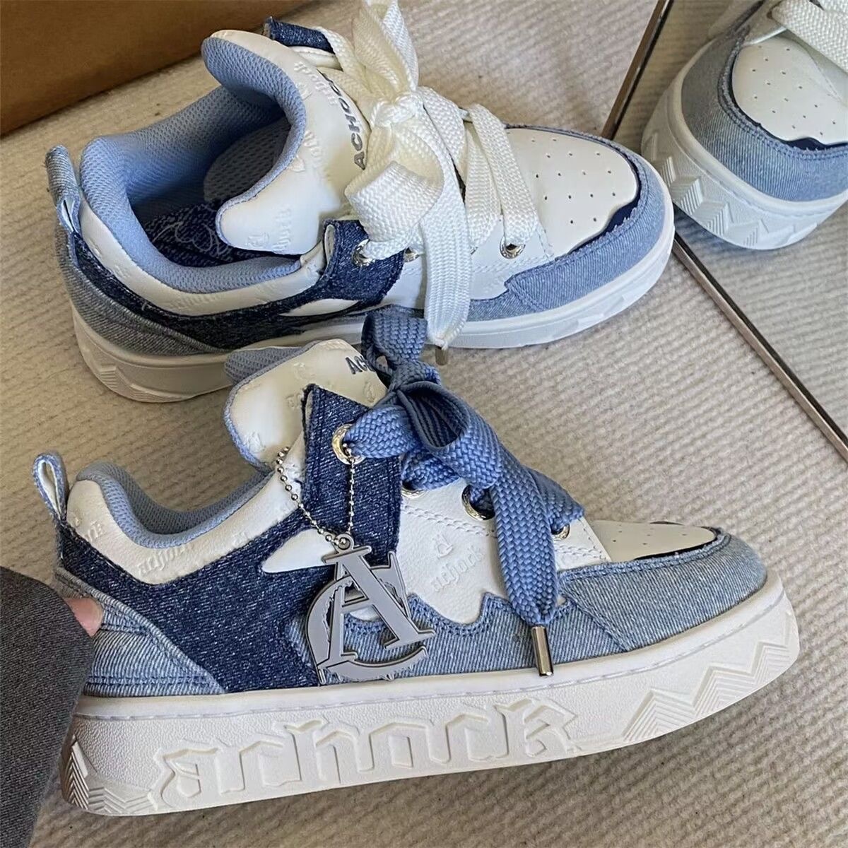 Designer casual shoes Denim Patchwork Blue Bread American Style National Trend Versatile Height Increasing Casual Shoes Thick Sole Sneakers