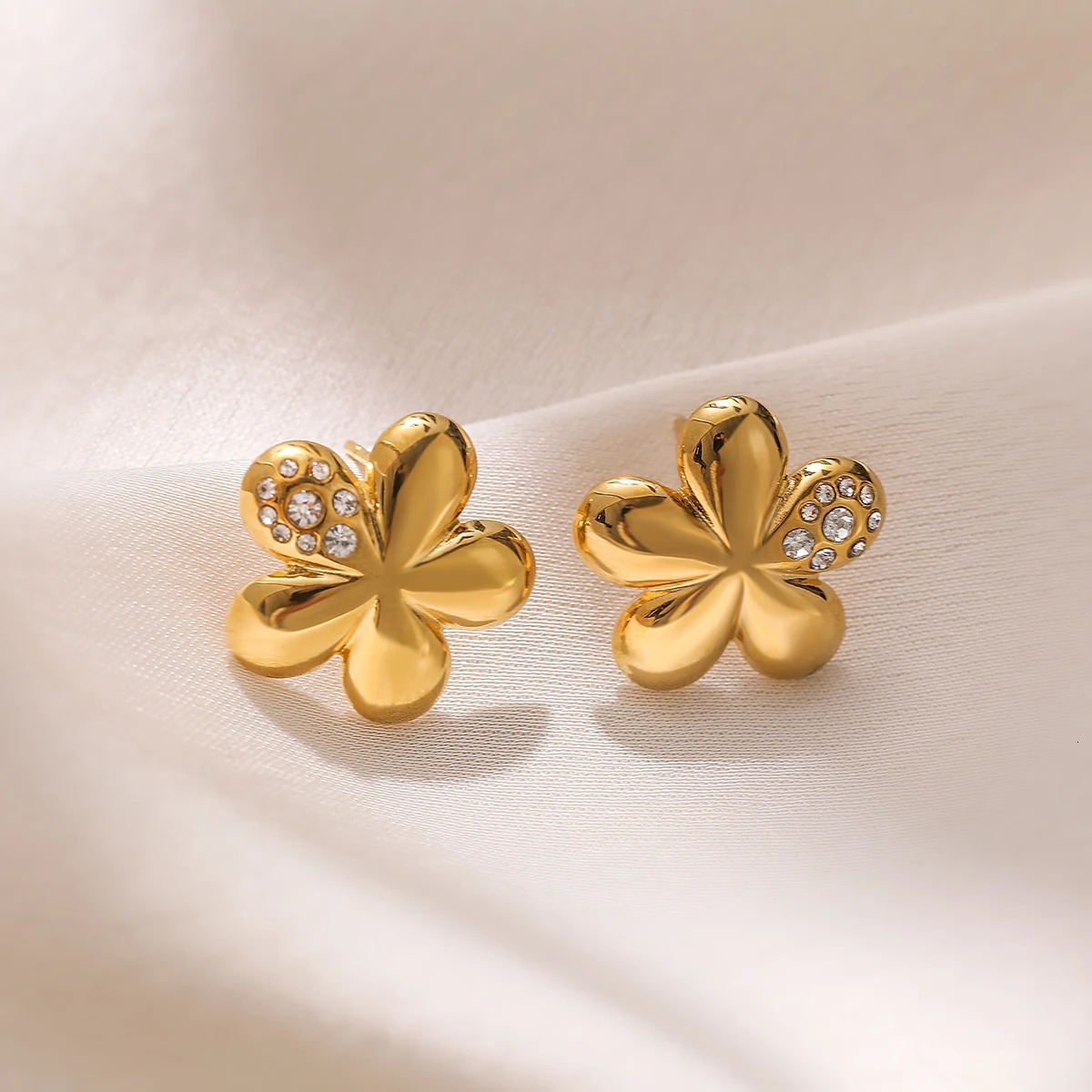 Arrival Gold Color 316LL Stainless Steel Cute Flower Stud Earring For Women Non-Fading CZ Jewelry 250527