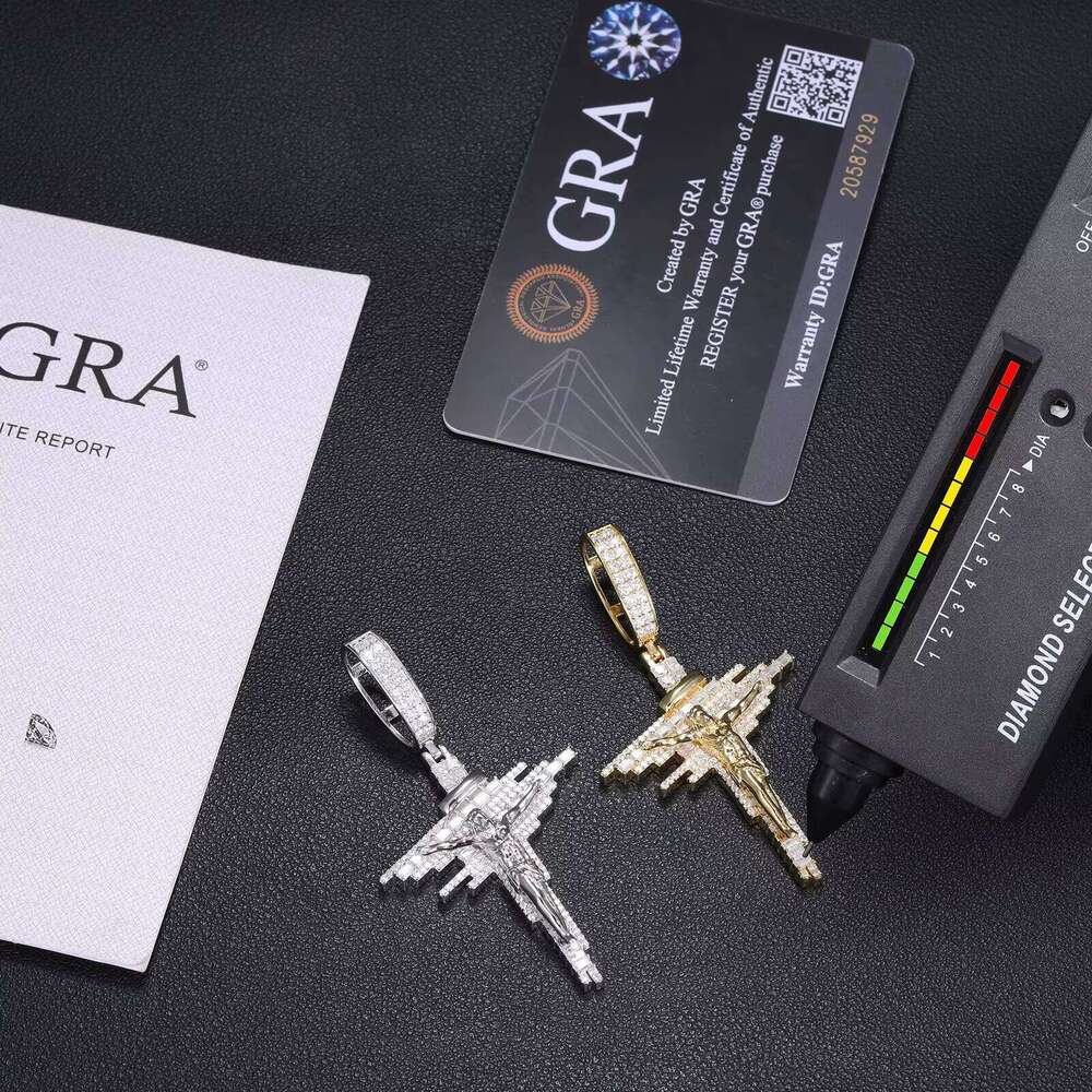 European American Hip-Hop S Sier Moissanite Cross Pendant Mixed Square Dia Trendy Accessory Necklace in Stock