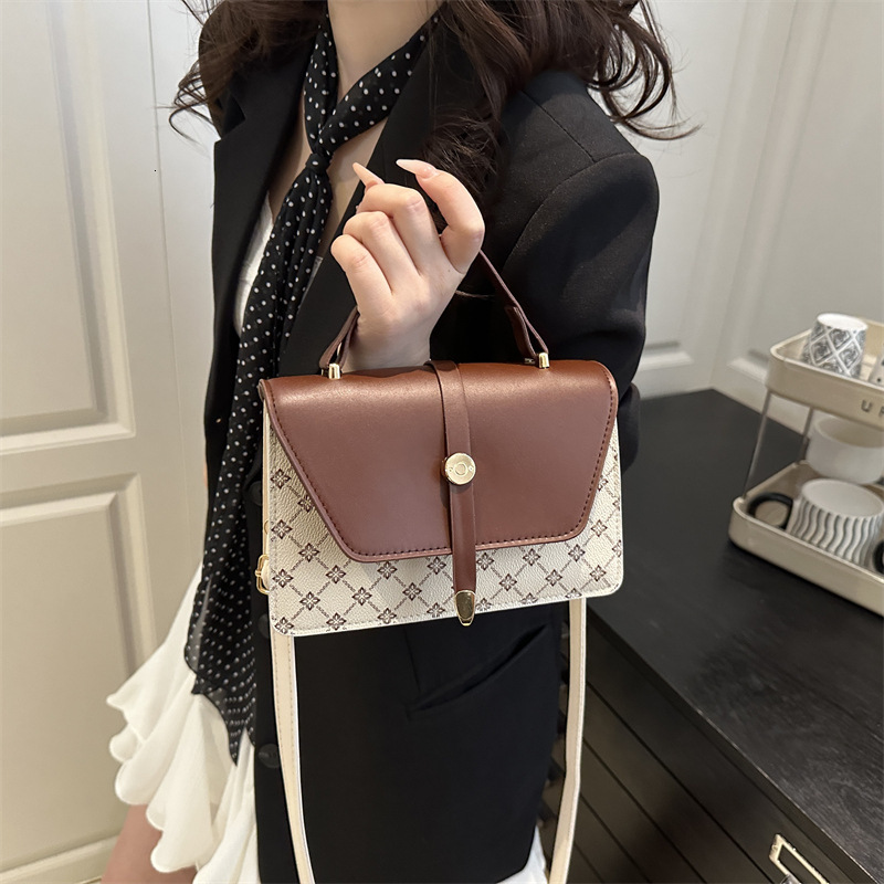 Luxury Brand Designer Bag Single Shoulder Crossbody Small Square 2025 New Product Simple Temperament Splicing Large Capacity Casual Popular Hand-Held 