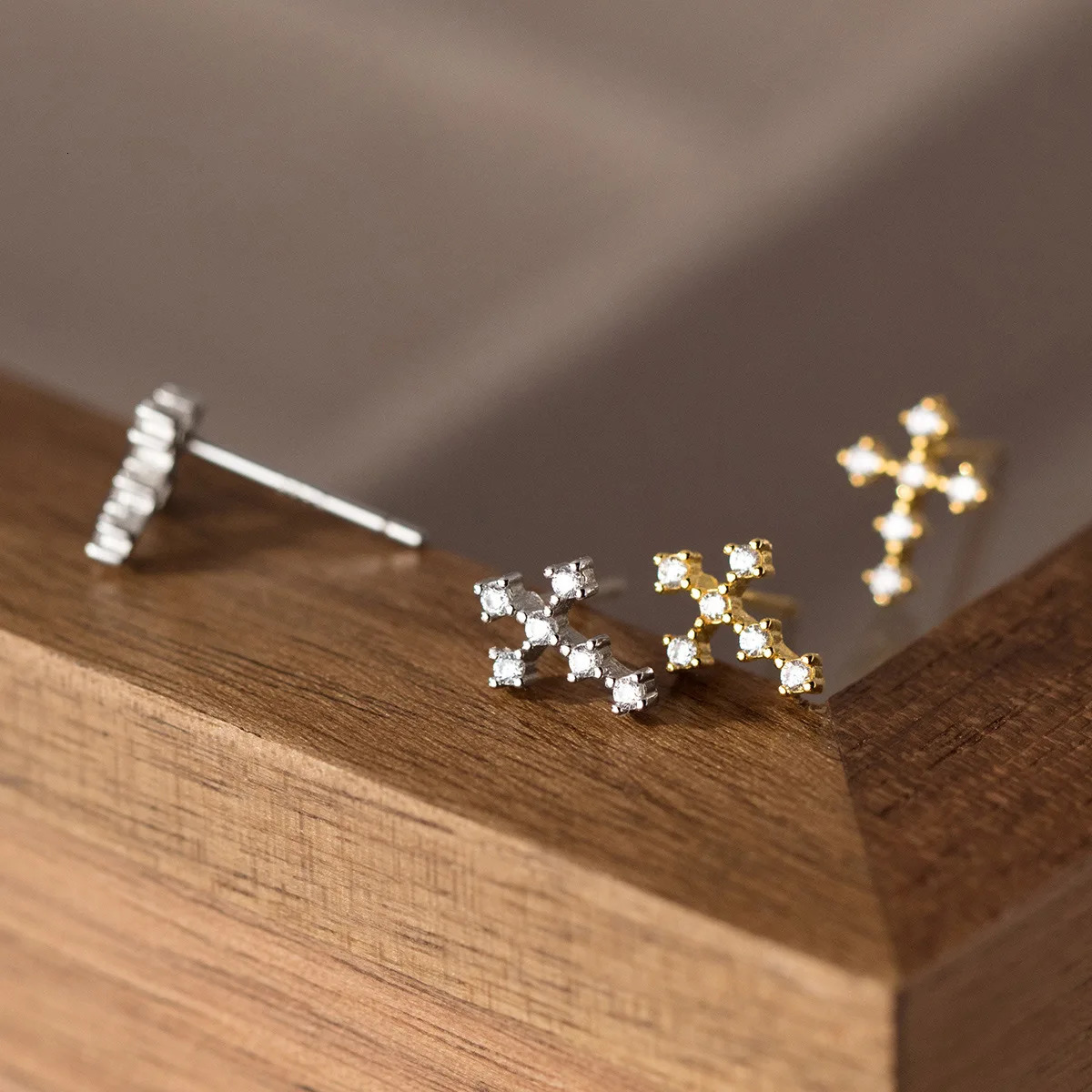 La Monada Cross Zircon Stud Earrings 925 Sterling Silver 925 Religion Personality Silver Earrings For Women Silver Girls Student 250527
