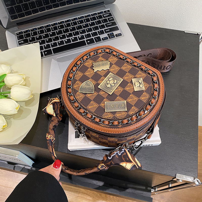 Luxury Brand Designer Bag Single Shoulder Bag Retro Texture Round Cake Bag Women New Fashion Badge Scarf Handbag Versatile Crossbody Bag