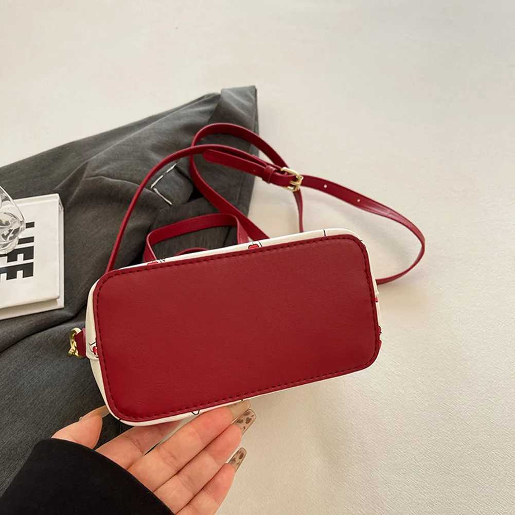 Women PU Cherry Shoulder Bag Large Capacity Trendy Commuting Bag with Cherry Pendant Stylish Crossbody Bag Aesthetic Handbag Y250528