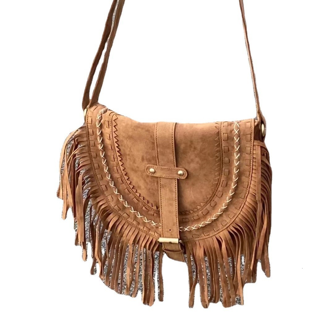 Top brand high-quality new free designer bag 2025 new suede fringe bag retro saddle bag fashionable shoulder bag crossbody bag new free designer bag