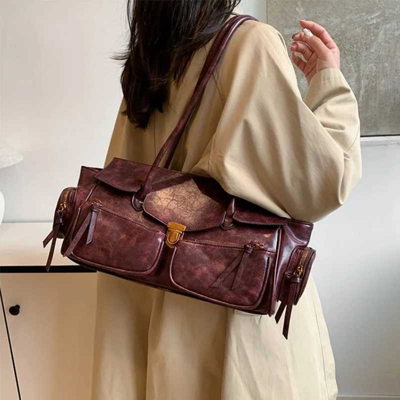 Branded Underarm Shoulder Motorcycle Bags For Women Y2K Multi Pockets Large Capacity Satchels 2025 Winter Latest Luxury Handbags Y250528