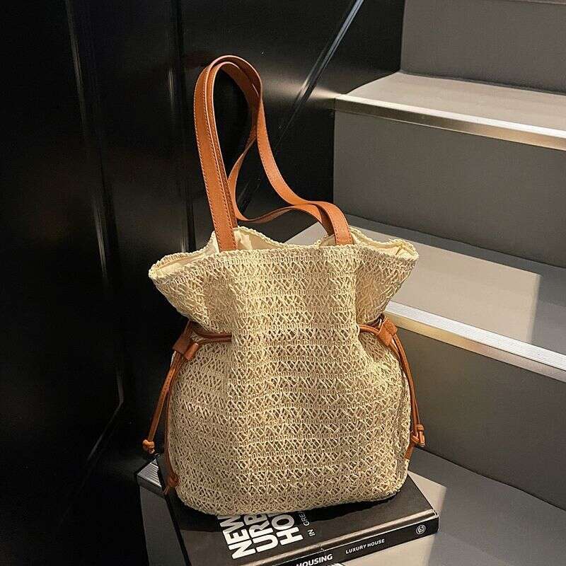 Lazy Style Straw Shoulder Bag for Women 2024 New Summer Beach Vacation Large Capacity Drawstring Handbag