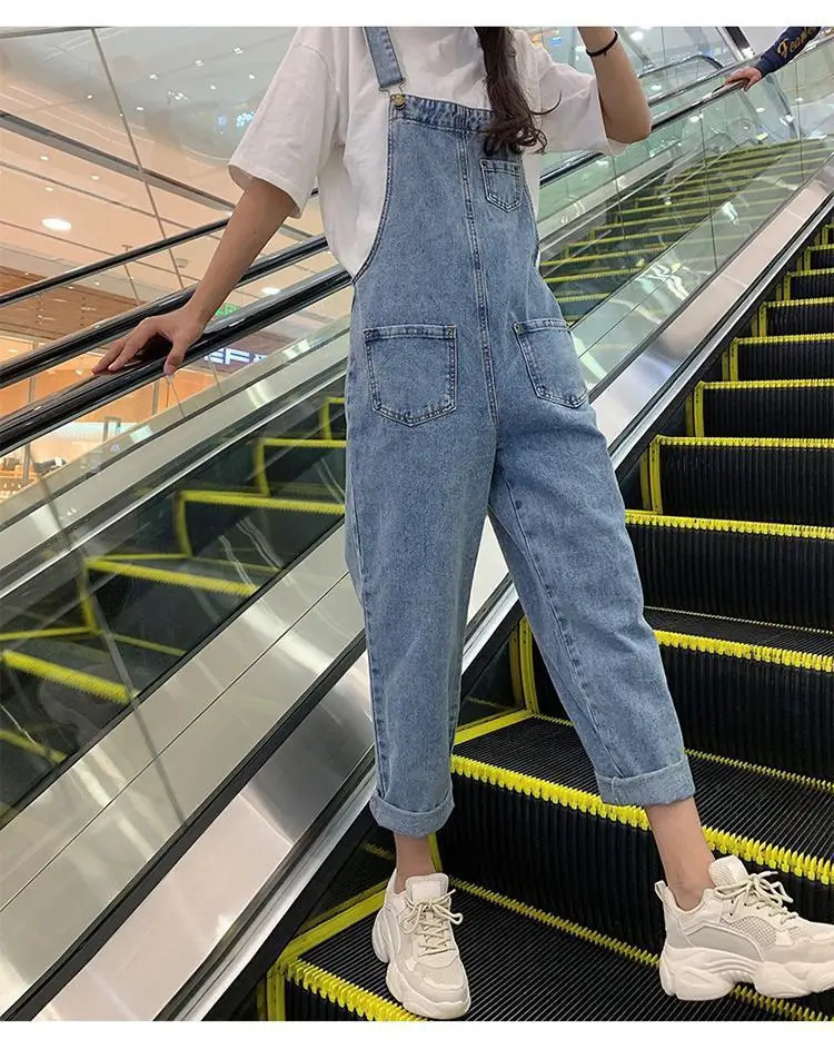 Korean Version of Casual Niche and Youthful Denim Overpants. Fashionable and Loose Styles for Women Washed Denim Suspenders 250523