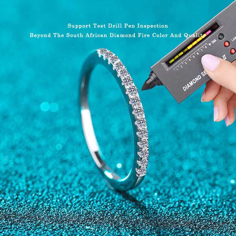 Fashion Women Fine Jewelry 925 Sterling Silver 15pcs Moissanite Stones Wedding Band Engagement Ring for Women