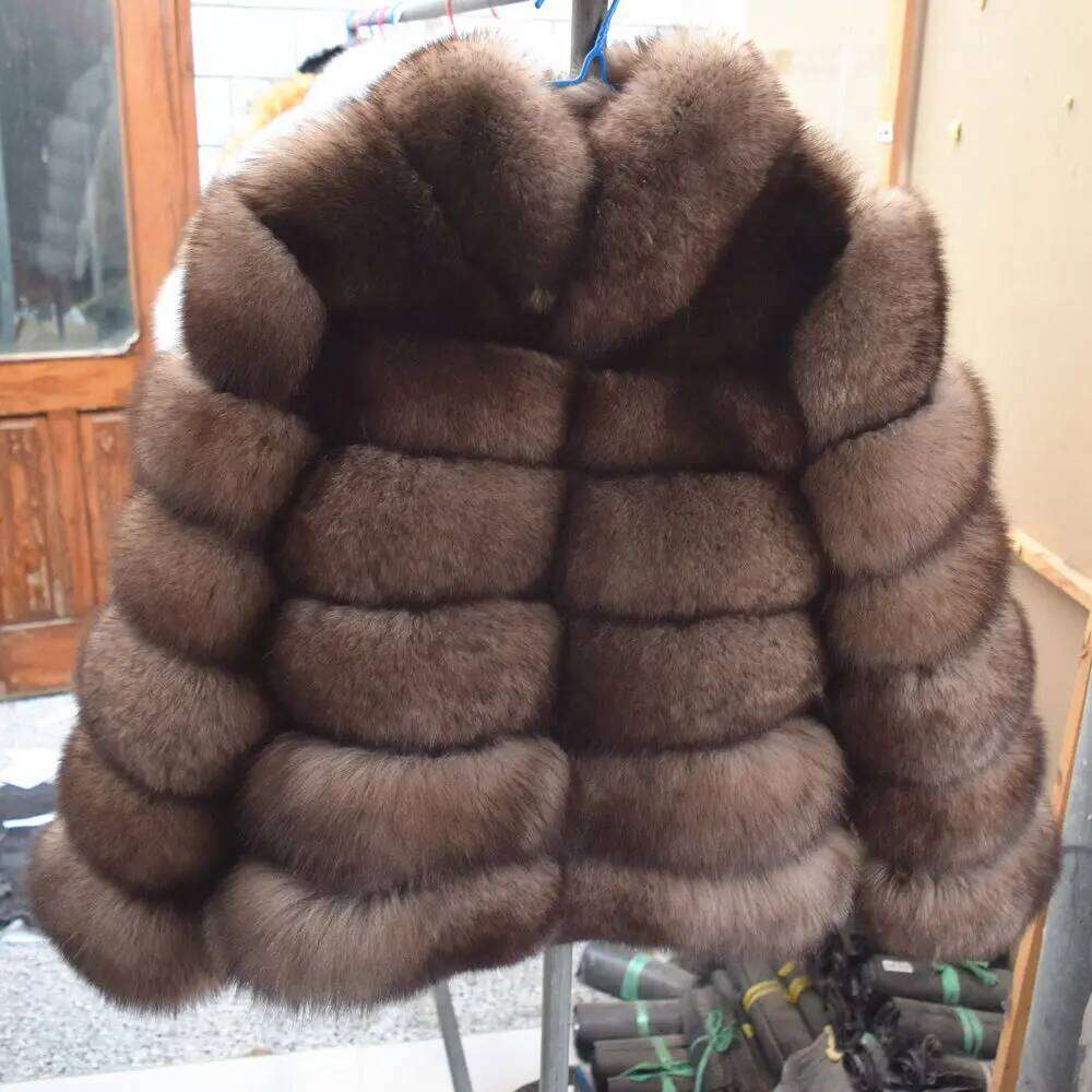 QUEENTINA Winter New Women's Cold Real Fox Fur Coat With Collar Especially Overcoat Leather Female Natural Plus Size 2023
