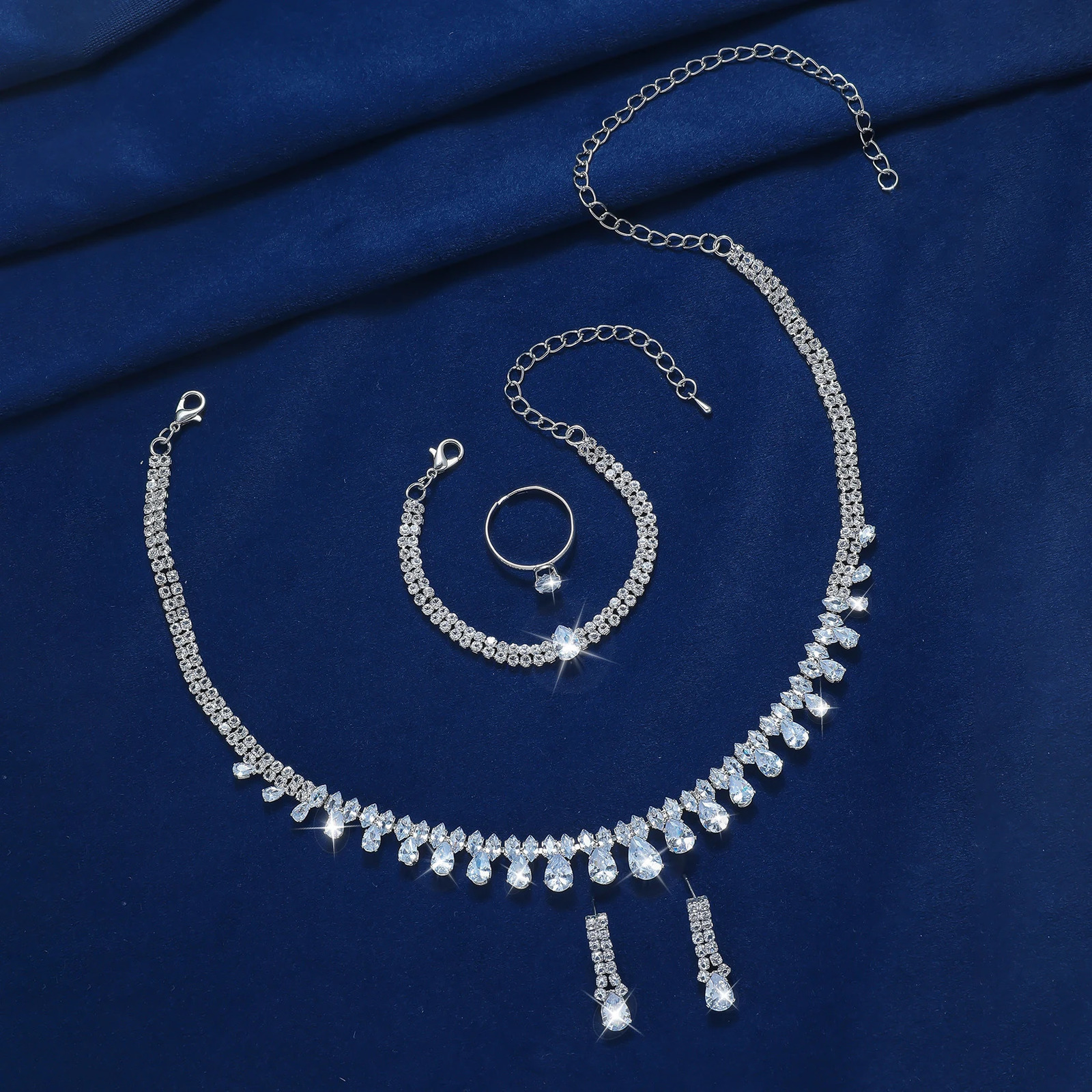 5pcs/set Gorgeous Copper Base Inlaid Sparkling Zircon Jewelry Set for Women Bridal Wedding Wear Sacrificial Festival Gift 250526