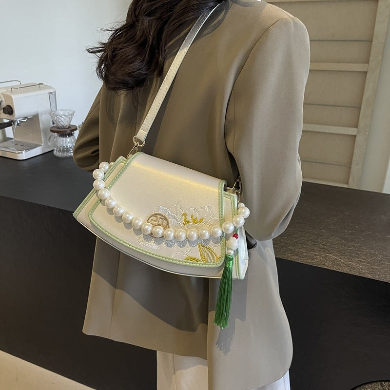 Women's Embroidered Handbag Free Shipping Designer Bag Vintage Water Reflecting Lotus Chinese Style Hanfu Qipao Shoulder Bag Beaded Handbag Cross