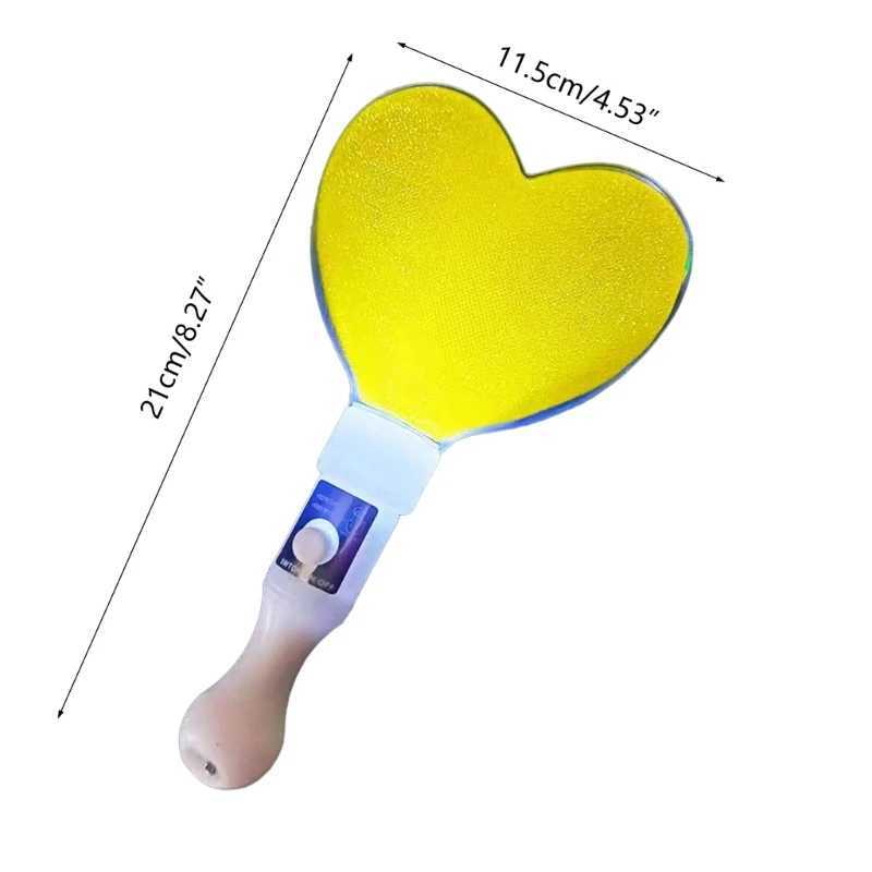 Glow Sticks Light Color Changing Light Mini Heart Lamp Gifts for Interior Livehouse New Year Concert KPOP Luminous Lamp W250528