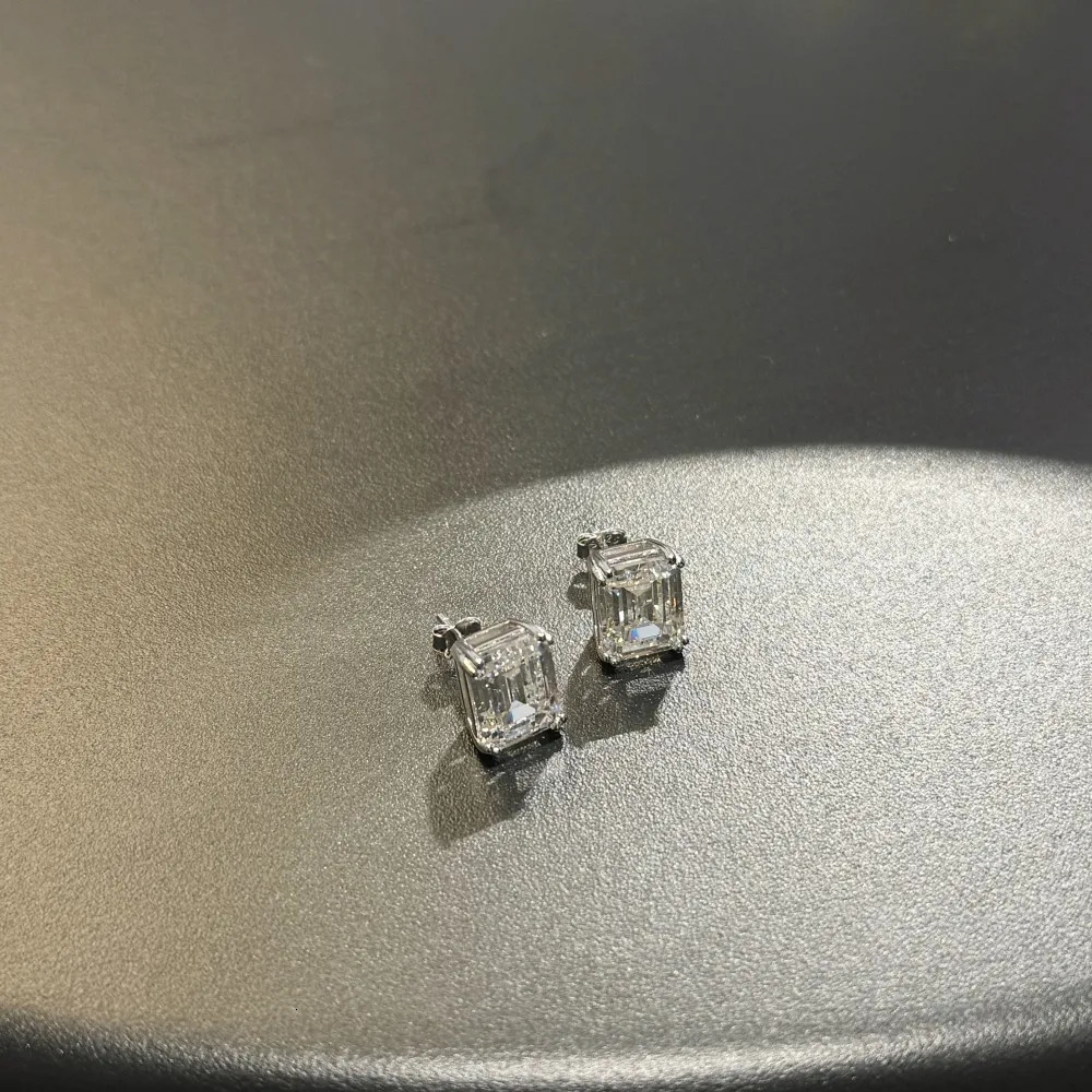 French Style S925 Sterling Silver Earrings Women Minimalist Zircon Studs Elegant Cartilage Earrings Hypoallergenic 250527