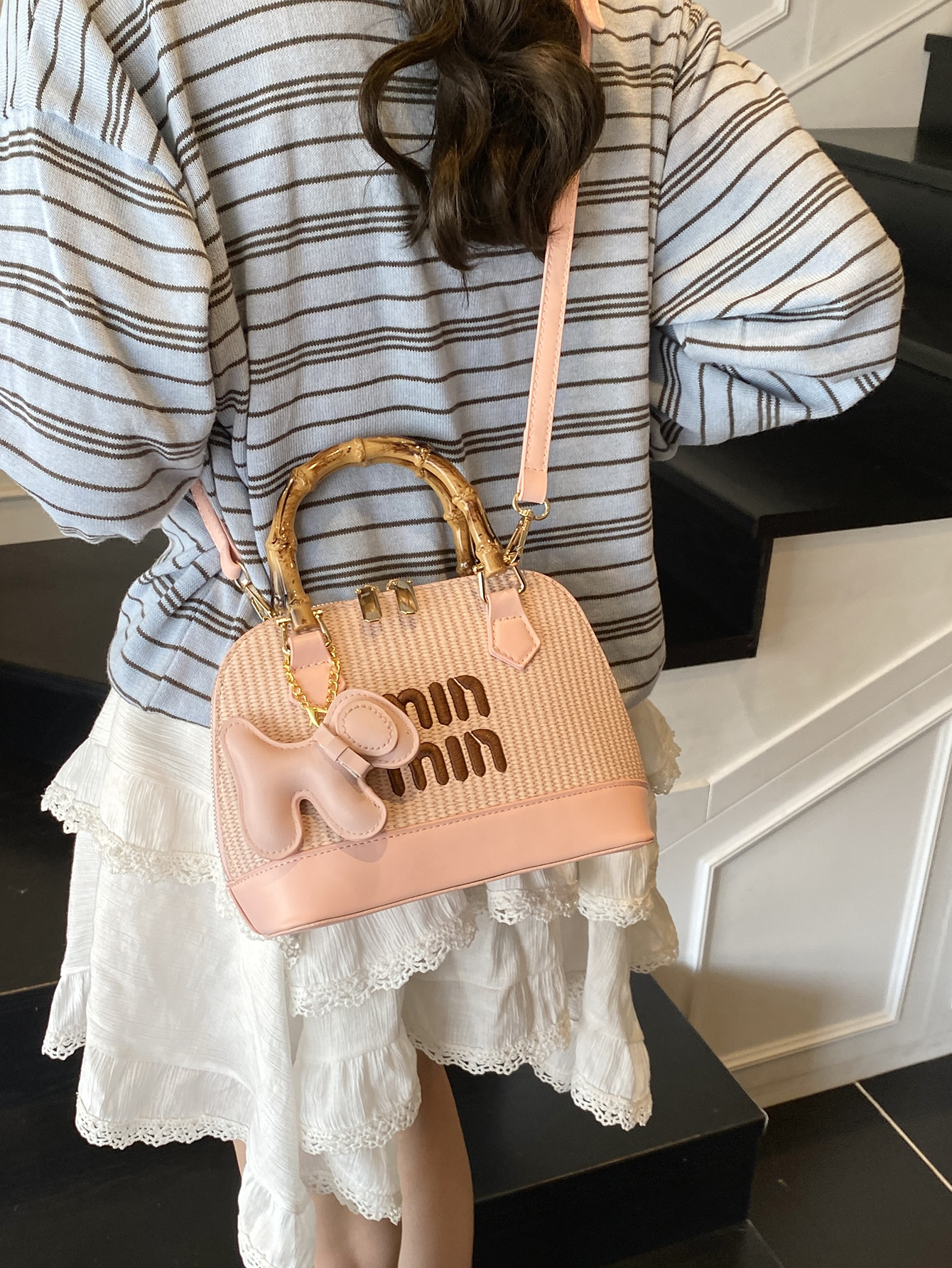 Free shipping designer bags, cross-border shell woven bags, 2025 bamboo joint straw woven hand bill of lading, shoulder cross-shoulder bags, women