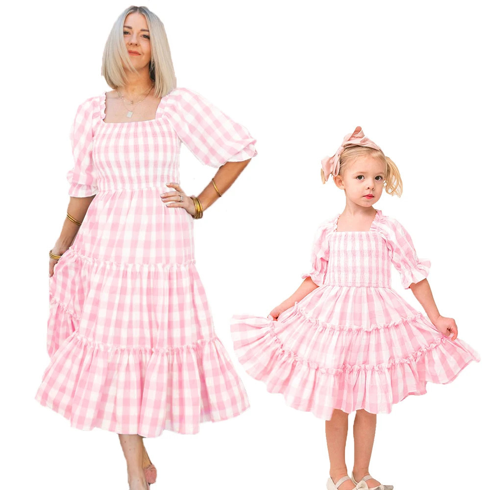 Family Matching Outfits Summer Short Sleeve Kids Dresses for Girls White Gold Star Women Dress Elegant Long Mommy Me Dress 250528