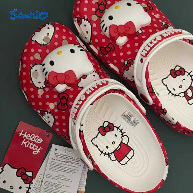 Sanrio Hello Kitty Figures Hole Sandals Kt Cat Sandals Kawaii Eva Anime Home Beach Shoes Summer Breathable comfortable Slippers Gift w250528