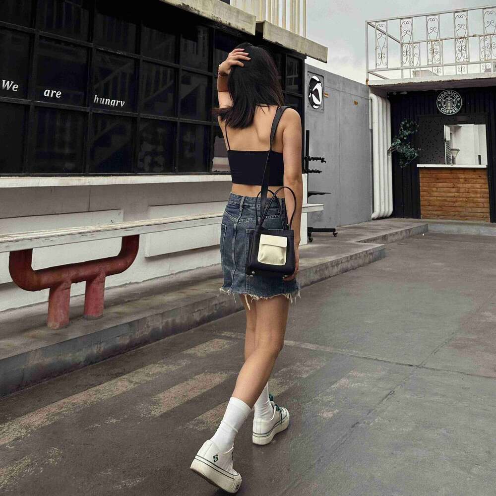 Women's 2023 New Color-Block Small Pocket Handbag Top Layer Cowhide Square Unique Personality Crossbody Bag
