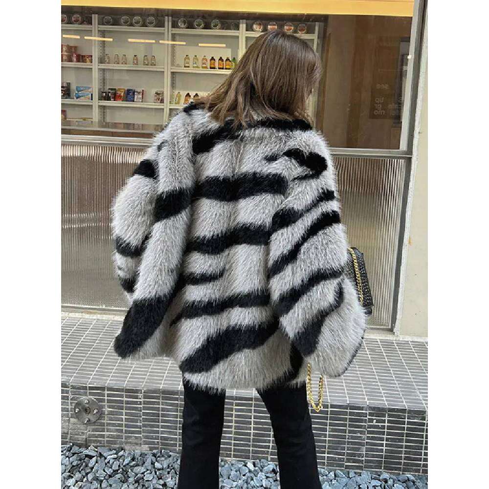HIGH QUALITY Winter Zebra Striped Large Lapel Coat Long Sleeve Warm Shaggy Faux Fur Jacket Loose Outwear