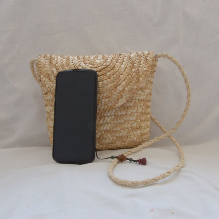 New Spring and Summer Women's Bag, Fashionable and Simple Straw Woven Beach Bag, Casual Trend Designer Straw Woven Bag, Outdoor Travel and Play B