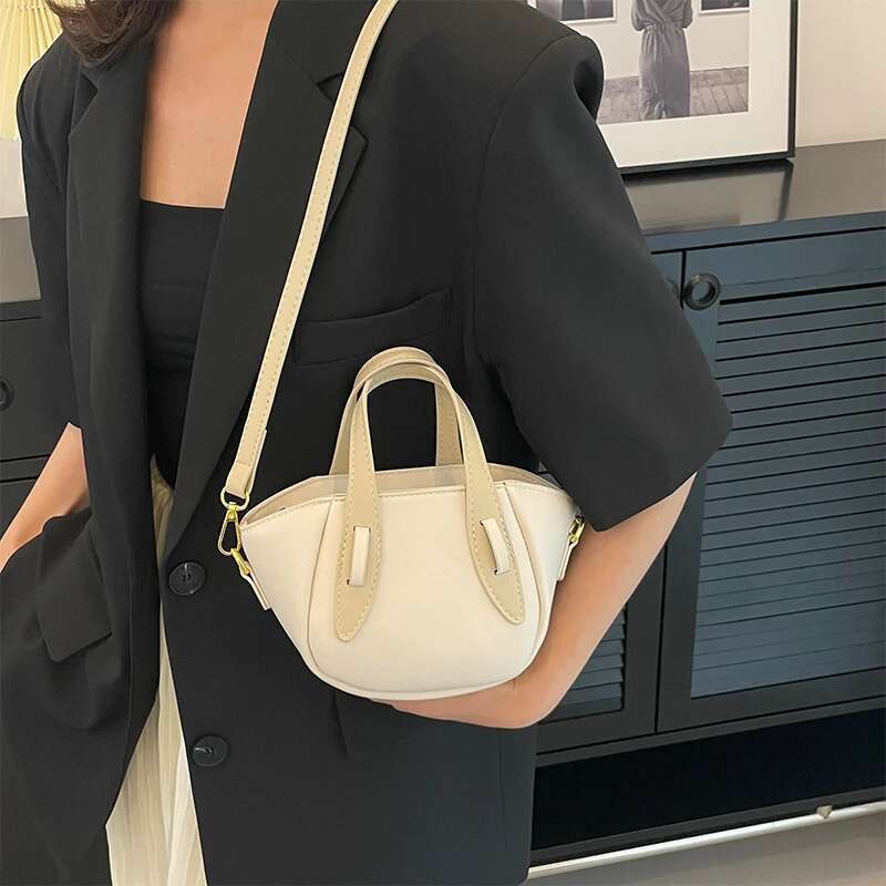 Women's Designer Chest 2022 Shoulder Brand Crossbody PU Waist Bag Fashion Handbag And Purse Female Clutch