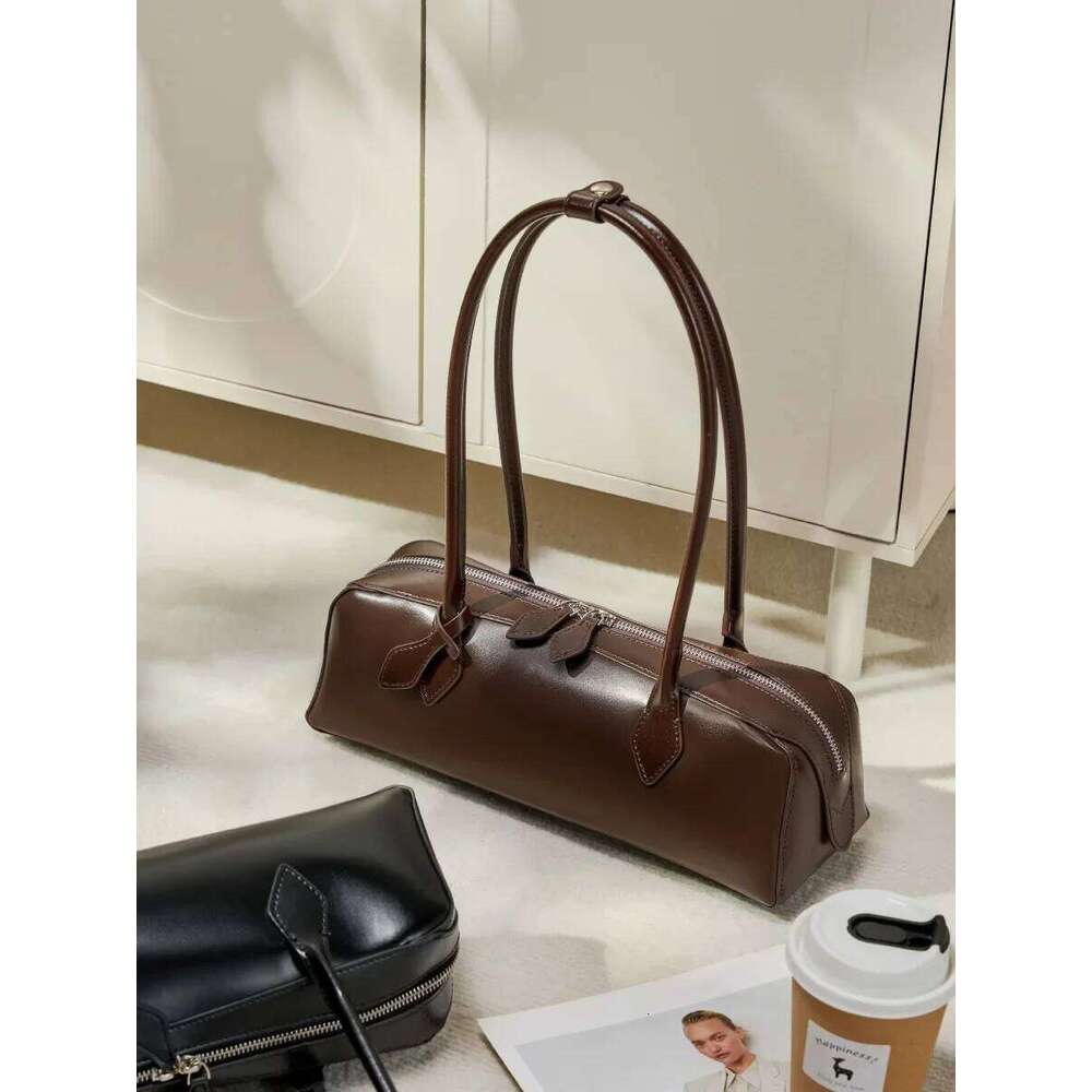 2025 New Genuine Leather Women's Shoulder Large Capacity Cowhide Handbag Long Strip Wine Red Baguette Bag Female