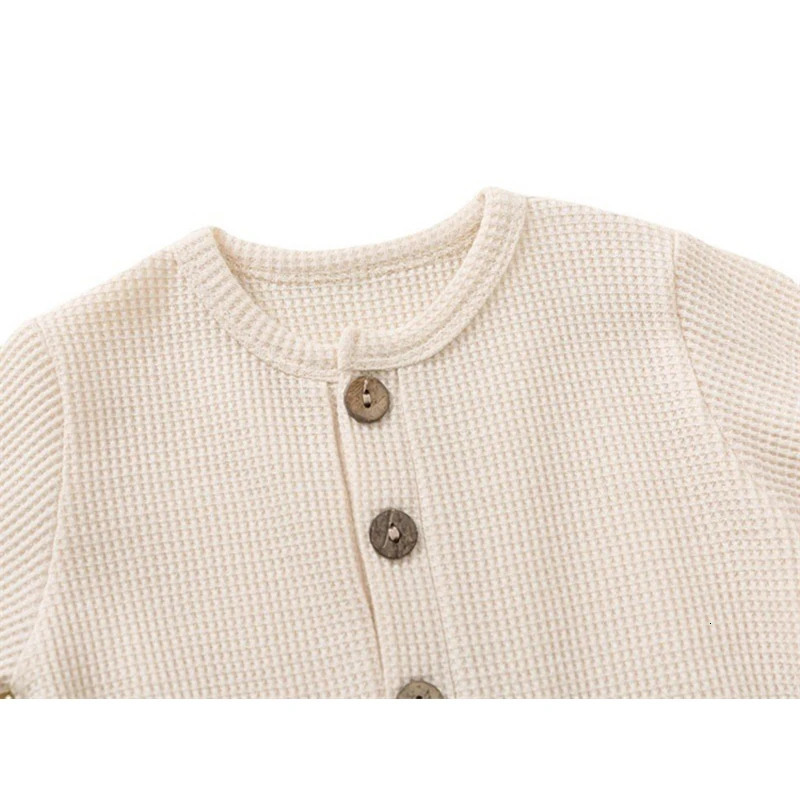 Spring Autumn born Baby Romper Cotton Solid Soft Infant Jumpsuit With Pocket Girl Boy Long Sleeve Bebe Pajamas Wodden Buttons 250528