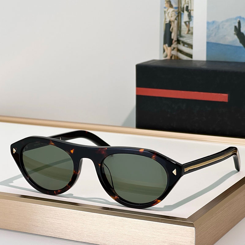 Designer elliptical acetate sunglasses iconic metal plaque Tortoiseshell triangular rivets temples Fashionable luxurious women glasses B15