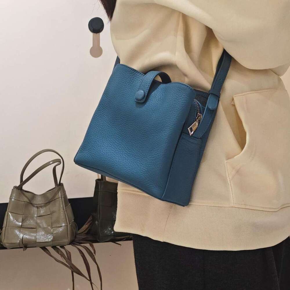 New Versatile Genuine Leather Small Square High-end Simple Crossbody Niche Ins Style Single Shoulder Bag for Women