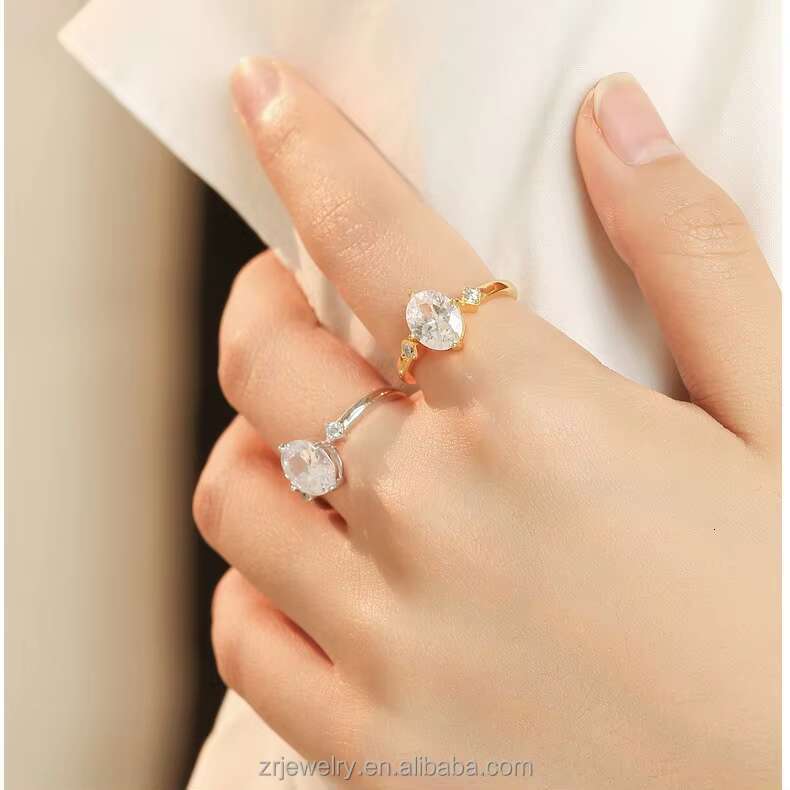 Hot Selling 18K Gold Plated 925 Sterling Silver Womens Engagement Wedding 2CT VVS Oval Moissanite Ring