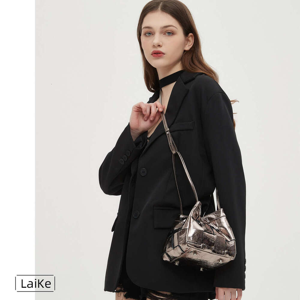 New Woven Versatile Genuine Leather Shoulder High-end Underarm Bucket Fashionable Tote Women's Bag