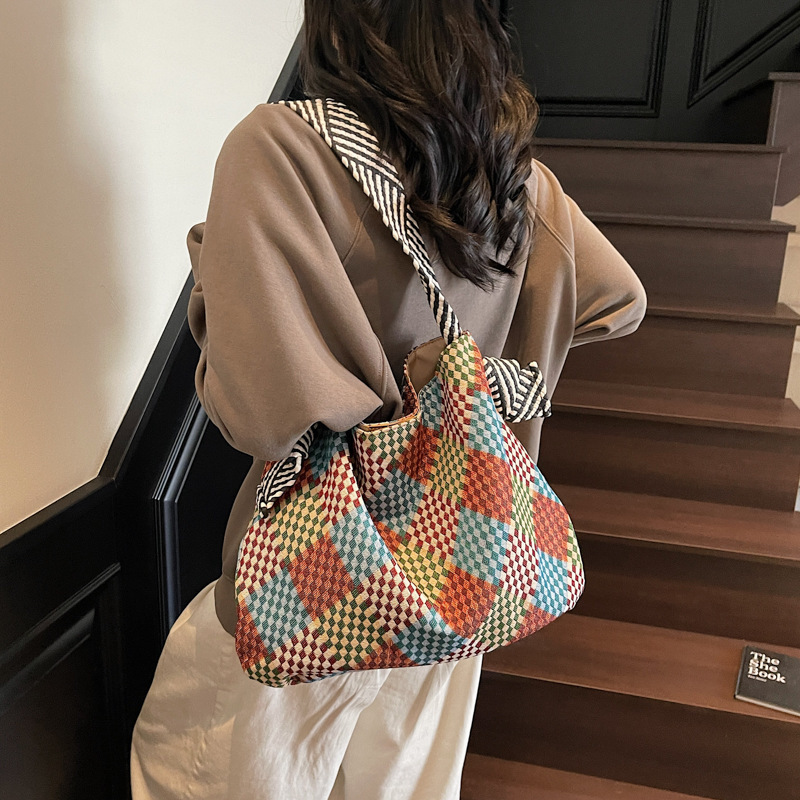 New large capacity canvas women's fashionable bag commuting handbag shoulder bag contrasting color casual simple relaxed personalized designer sh