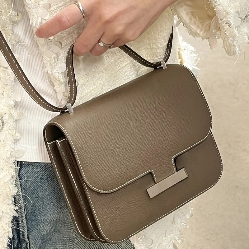 Luxury bag designer bag women's diagonal shoulder bag luxury all hand sewn classic fashionable leather flight attendant bag with gift box included