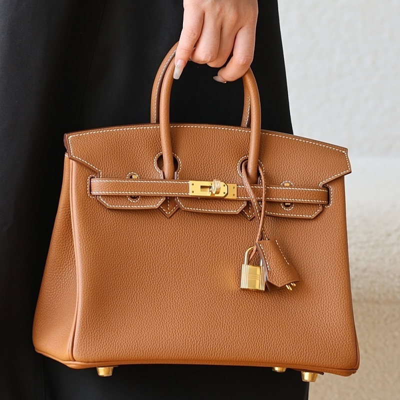 Exempt from customs duty Designer Womens Brown Handbag 25cm Genuine Leather Handmade Lock Inner Zipper Pocket Fashion Shoulder Bag Gift dinner bag