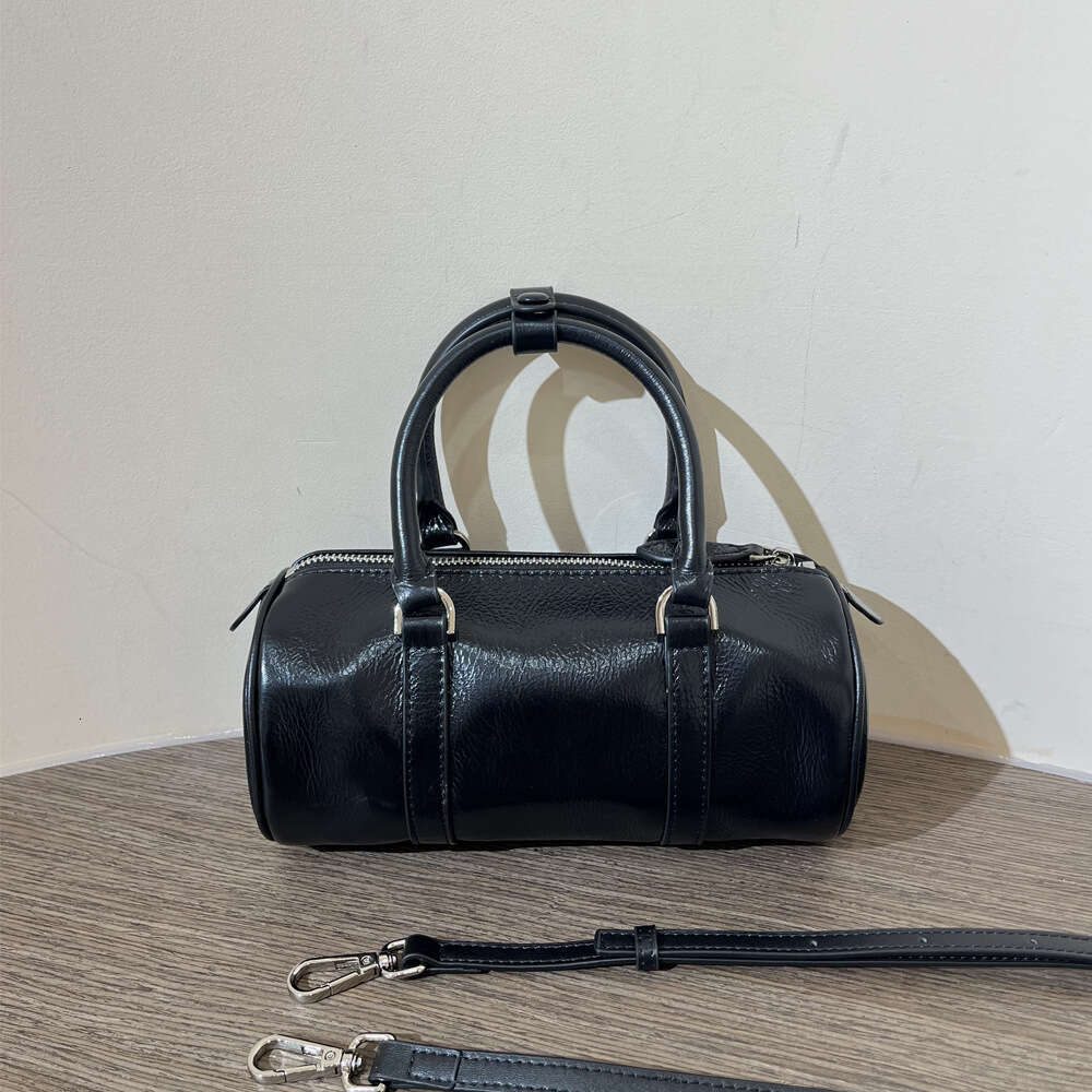 New Genuine Leather Women's High-end First Layer Cowhide Round Barrel Pillow Niche Simple Boston Shoulder Crossbody Bag