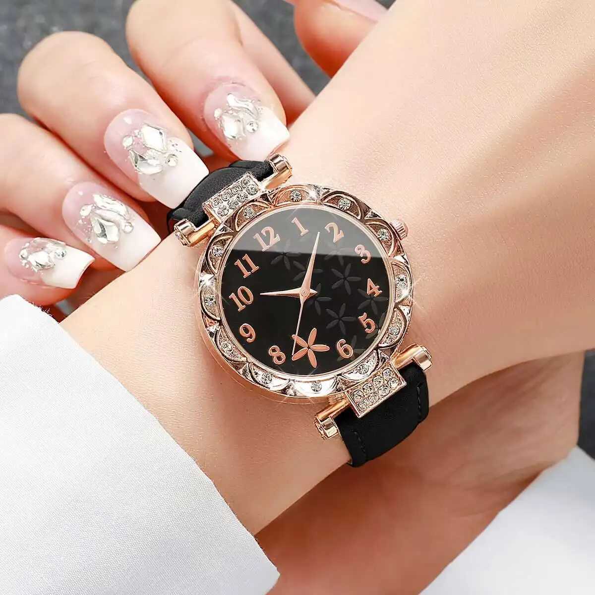 Fashion Women Flower Dial Quartz Watch Leather Strap Quartz Wristwatches For Ladies Clock Reloj MujerWithout Box XJ250527