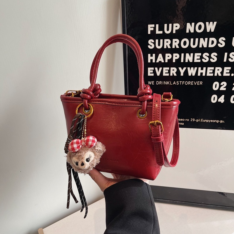 Top brand high-quality new free delivery designer bag new high-end multifunctional shoulder wide body handbag bucket bag trendy new free delivery desi
