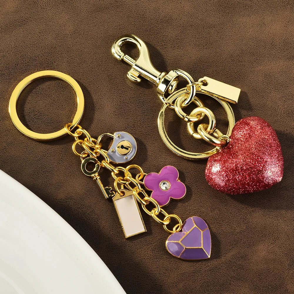 European and American peach heart love keychain creative love pendant love bag ornament 250527