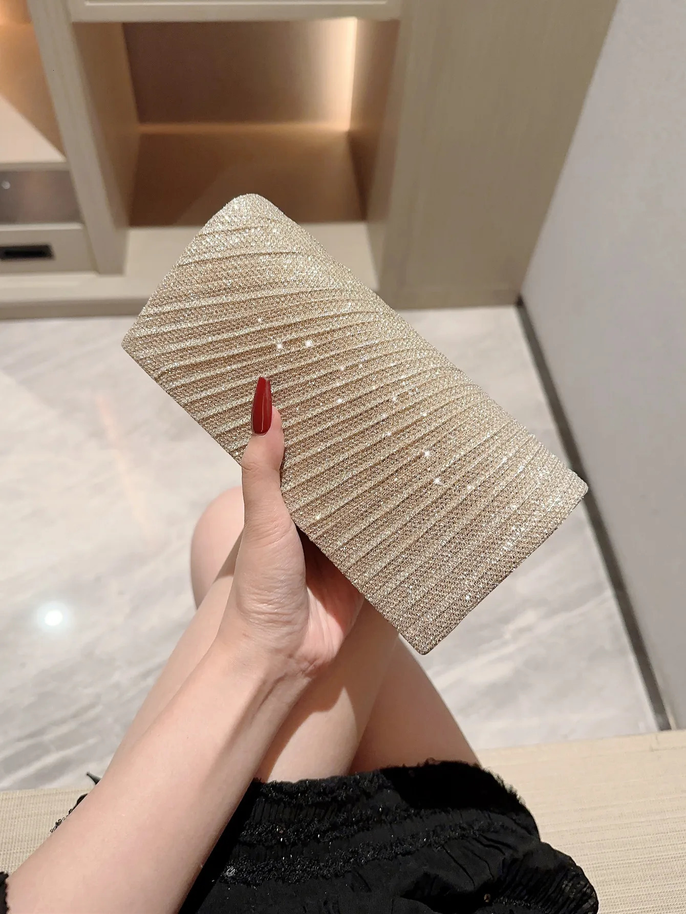 Womens Classic Pleated Sparkling Evening Bag Mini Clutch Banquet Bag Dress Bag Party Bag Evening Bag Chain Bag 250526