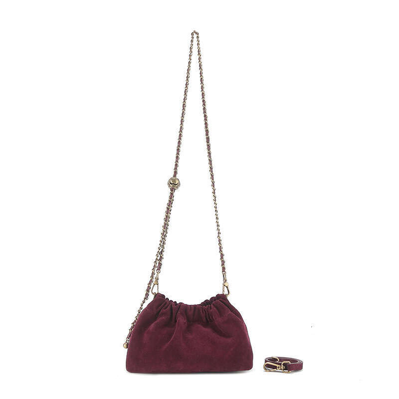 Niche Design Women's 2024 New Genuine Leather Cloud Pleated Crossbody Matte Fashion Shoulder Chain Bag