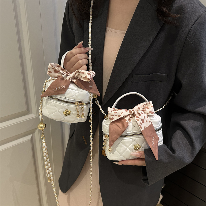 Fashion Mini fashion Women s Bag New Handheld fashion Quilted Chain Bag Crossbody Bag Bow Women s Shoulder Bag Designer Women s Crossbody Bag