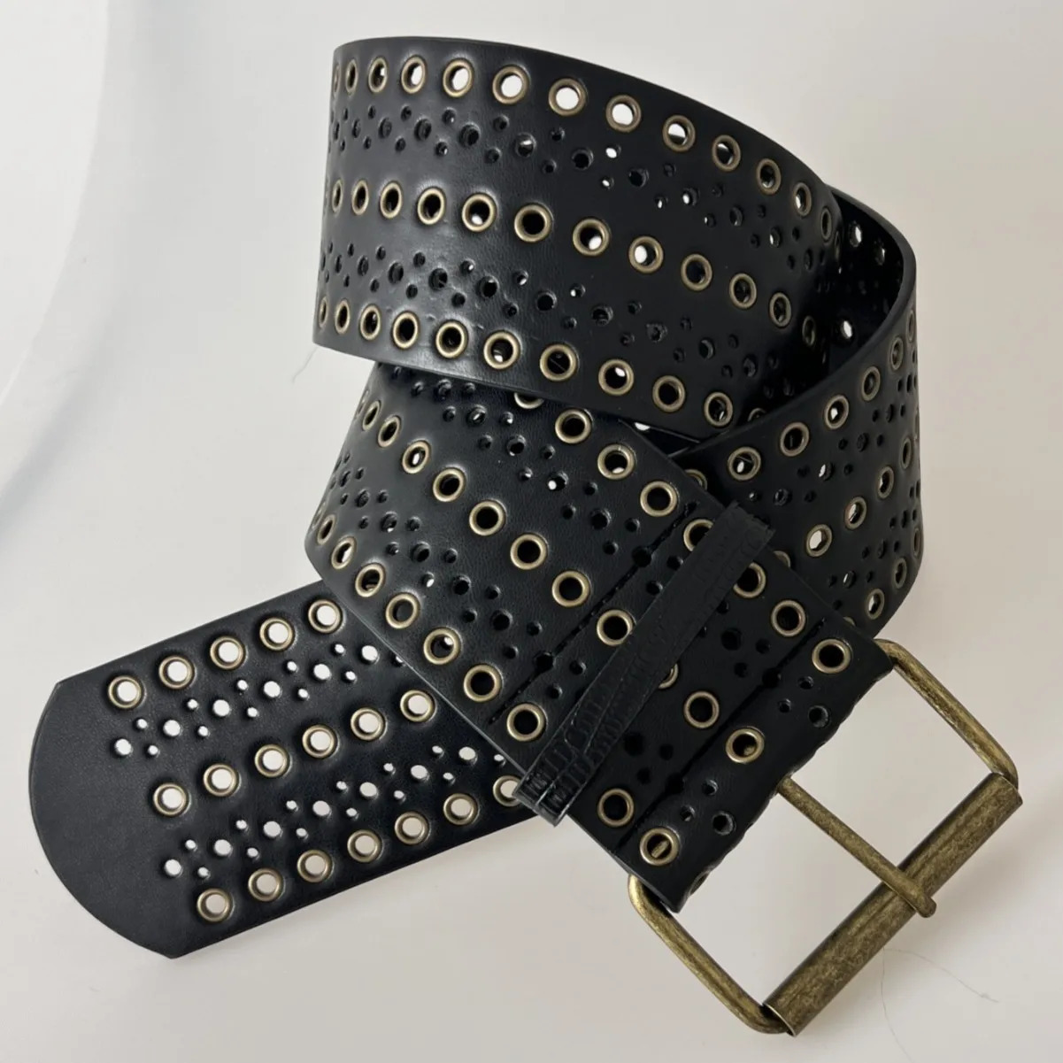 Rivet Gas Eye Hollow Wide Belt Punk Style European and American Spice Girls Heavy Industry Hip Hop Gas Eye Wide Belt 250520