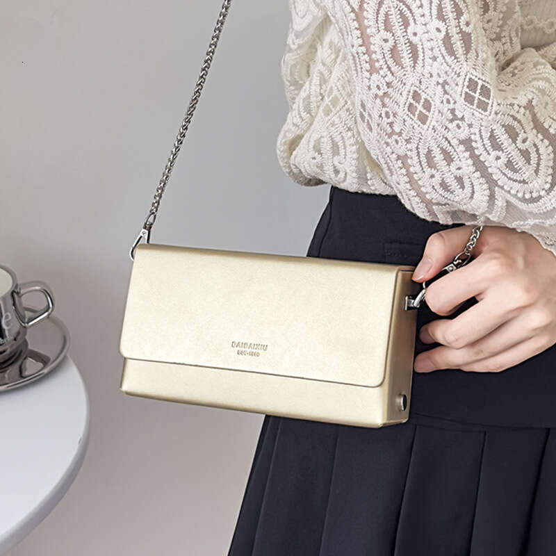 Women's crossbody bag shoulder bag 2025 New Korean Style Simple Trendy Solid Color Box Fashion Versatile Textured Chain