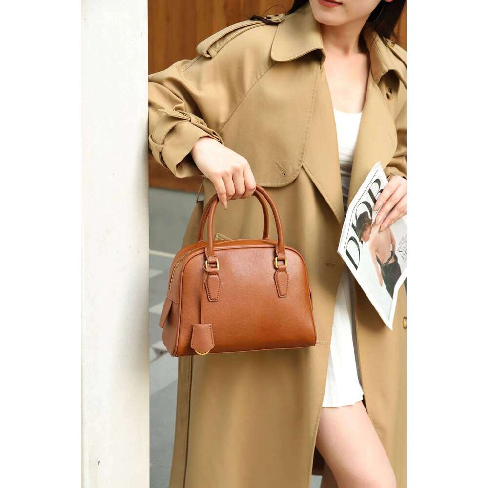 Genuine Leather Fashion Women's Shoulder Crossbody Large Bags Luxruy Designer High Quality Casual Ladies Handbag Female Cowhide