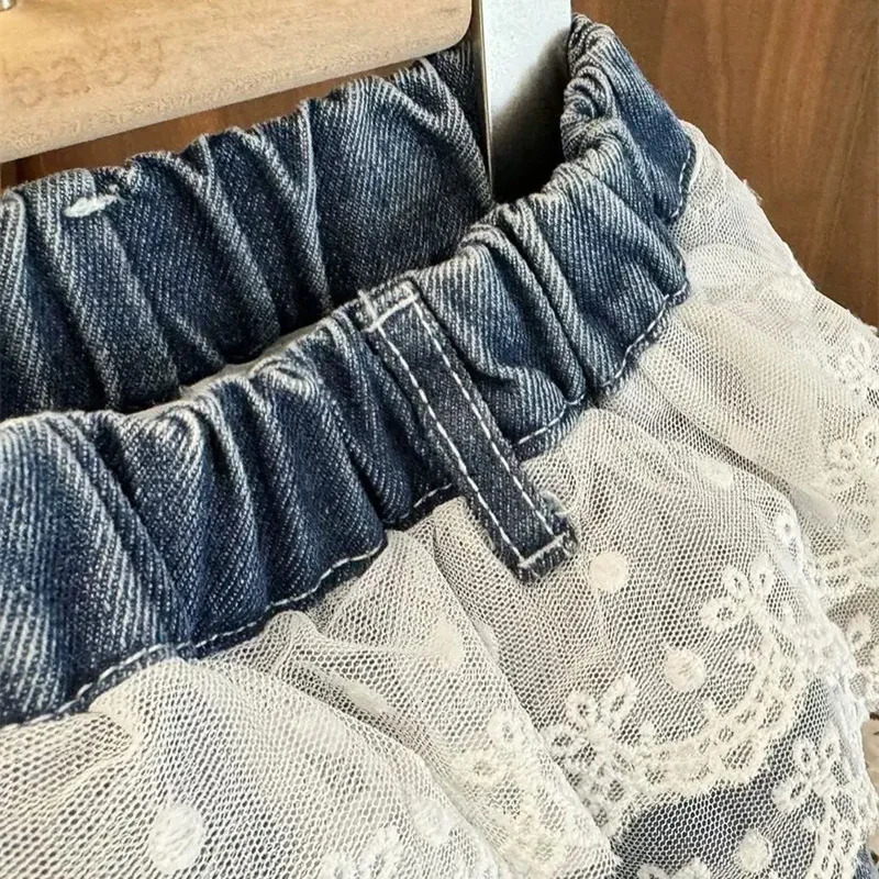 Childrens Girls Jeans Princess Lace Splicing Pants Girl Spring Fashion Trousers Kids Casual Autumn Clothing 210Y 250528