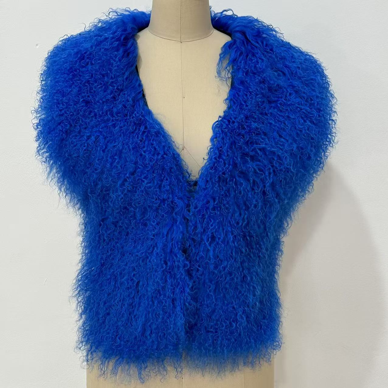 2025 Spring/Summer New Fur Vest Real Mongolian Sheep Sexy Large Open Back Hanging Neck Top Mongolian Fur Top Fur Coat