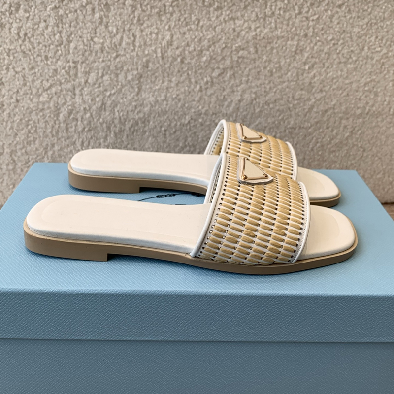 Triangle Sandals Designer slides Women slippers Weaving slippers Rubber Ladies Flat Beach Summer Fall Mules Outdoor Waterproof Flat sandals