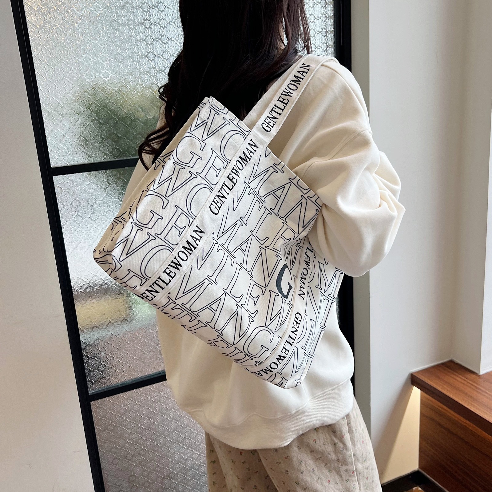 Luxury Brand Designer Bag Korean Version Letter Tote With Large Capacity, Simple And Durable Canvas Shoulder Handbag, Shopping Bag, White-Collar Commu