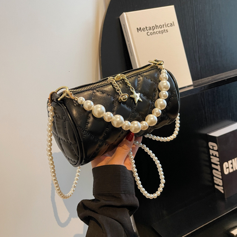 2025 New Summer Single Shoulder Women's New Small Fragrance Pearl Handbag Simple Chain Designer Fashion Crossbody Bag