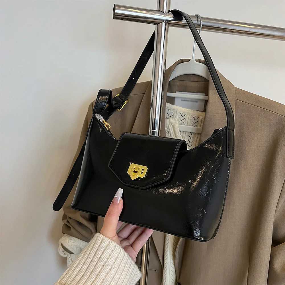 Small Shoulder Bag for Women with Inner Pocket Clutch Purse PU Leather Solid Color Shoulder Bag Mobile Phone Bag for Work Travel Y250528